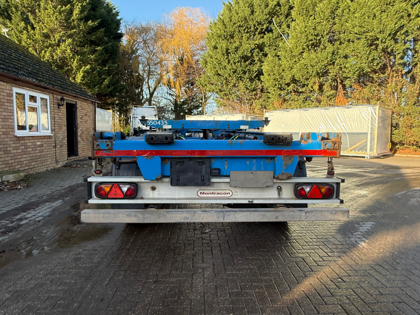 Montracon 2014 Sliding Skelly