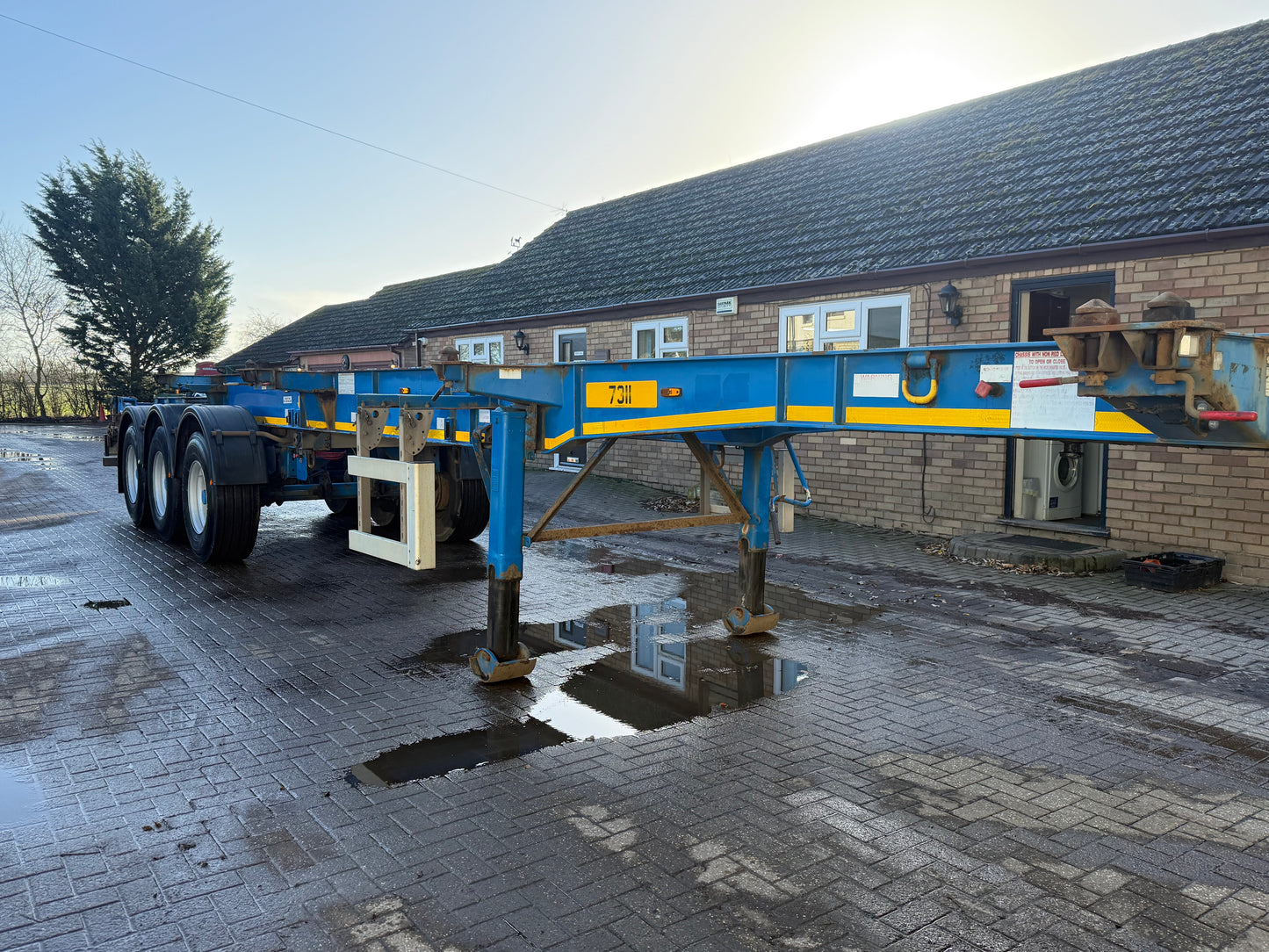 Montracon 2014 Sliding Skelly