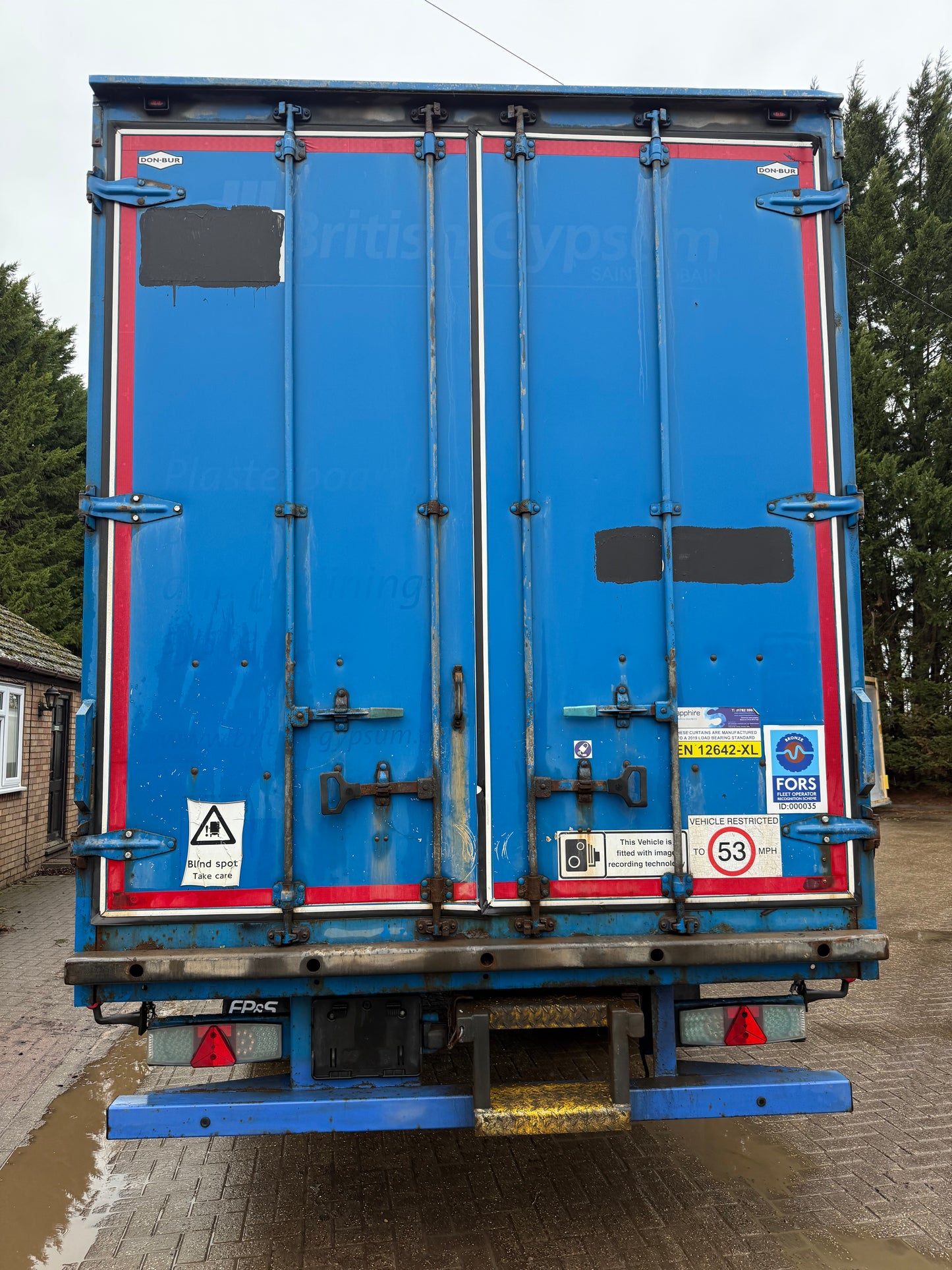 DonBur Curtainside Trailer