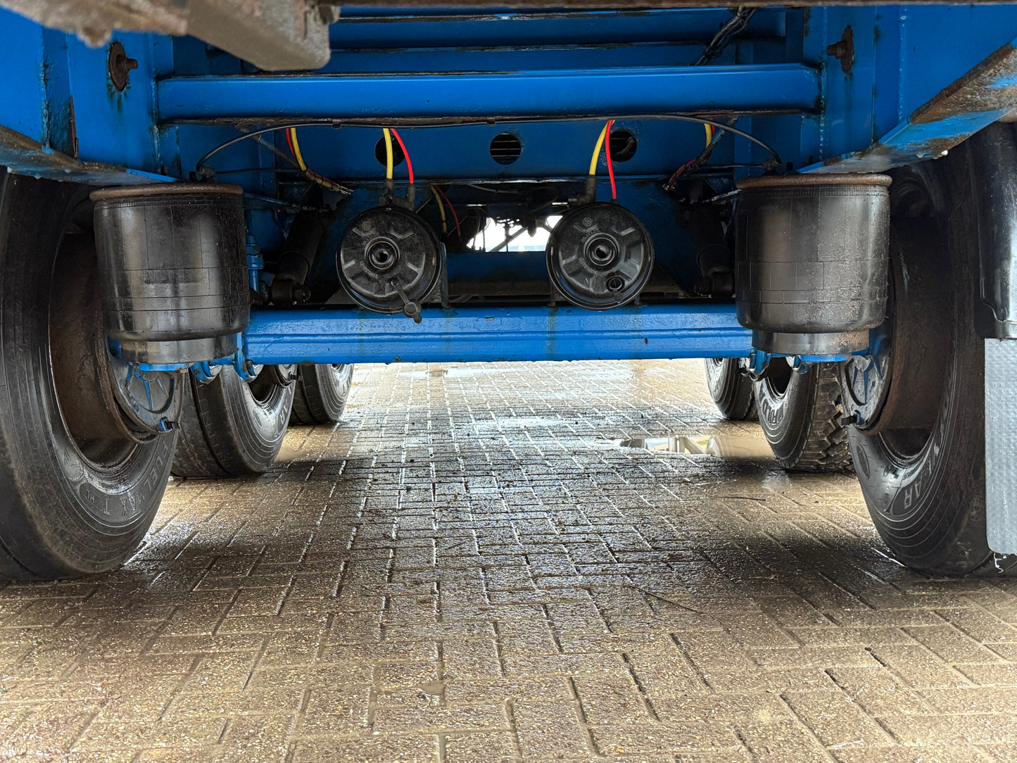 DonBur Curtainside Trailer