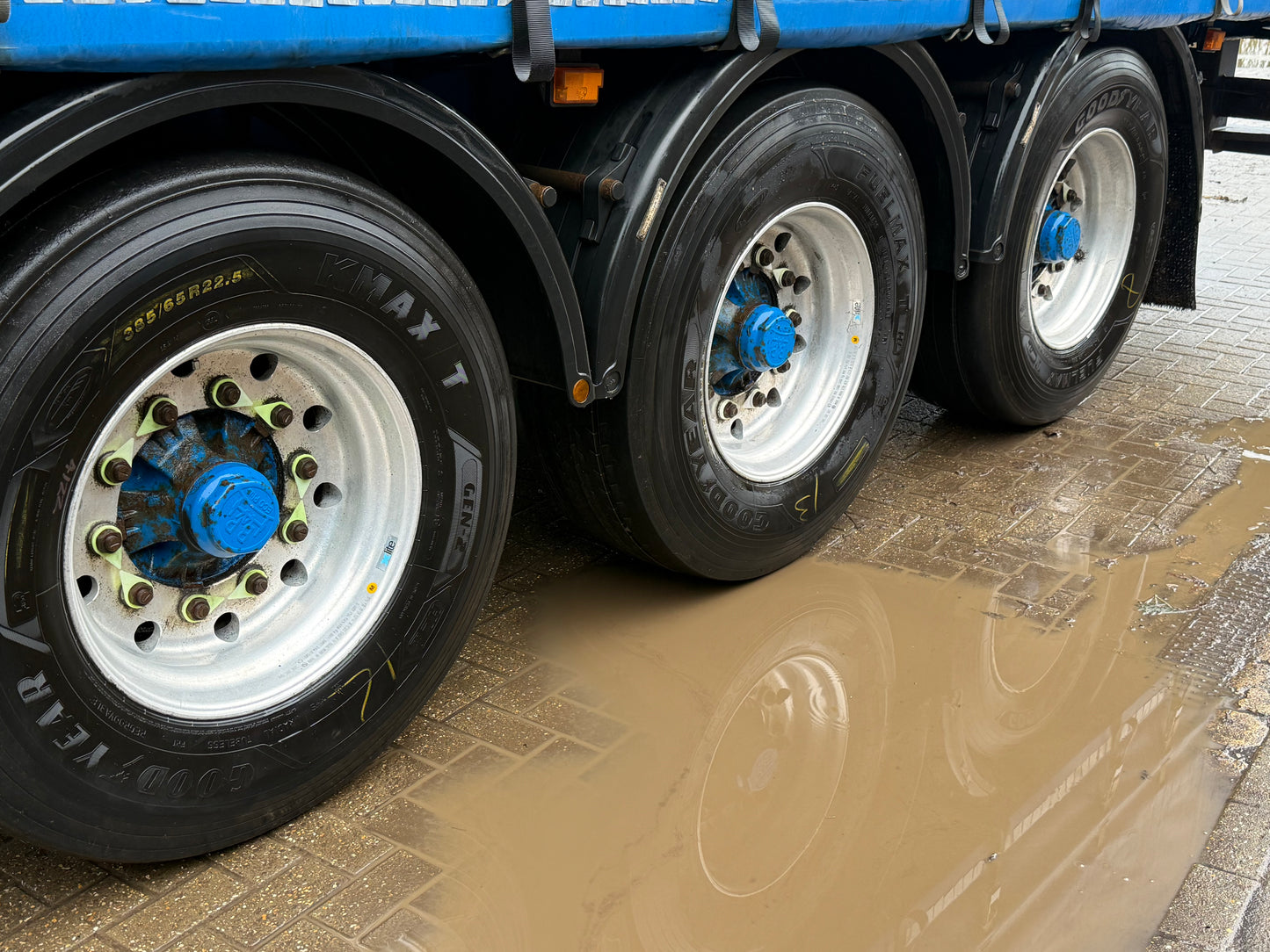 DonBur Curtainside Trailer