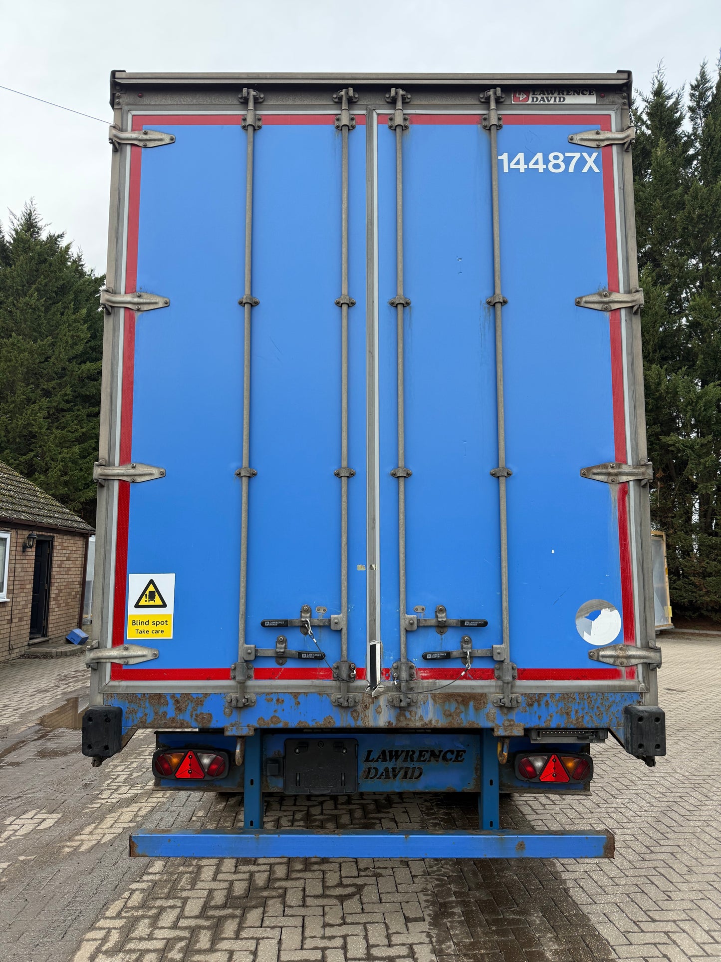 Lawrence David 4.2 2017