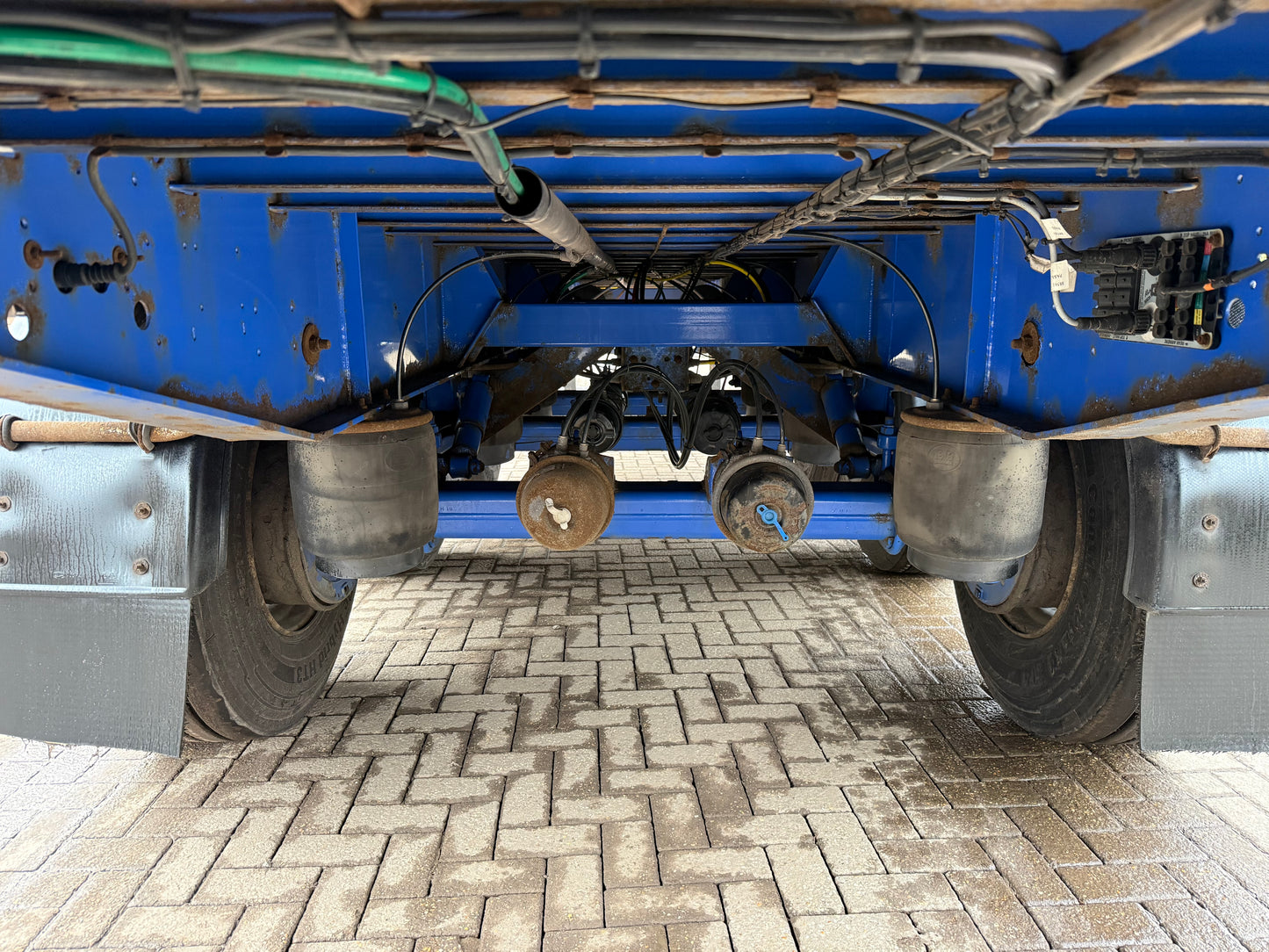 Lawrence David 4.2 2017