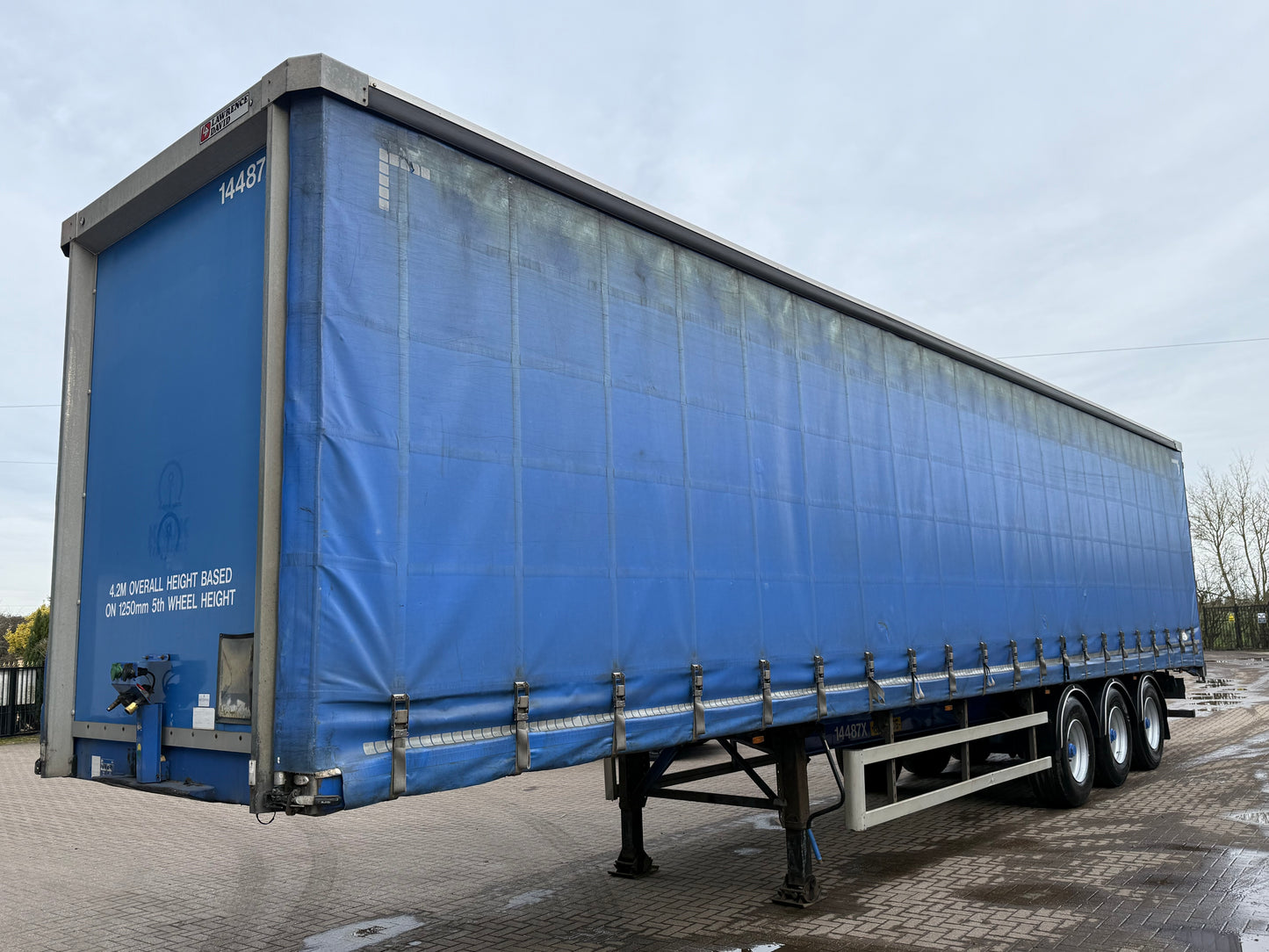 Lawrence David 4.2 2017